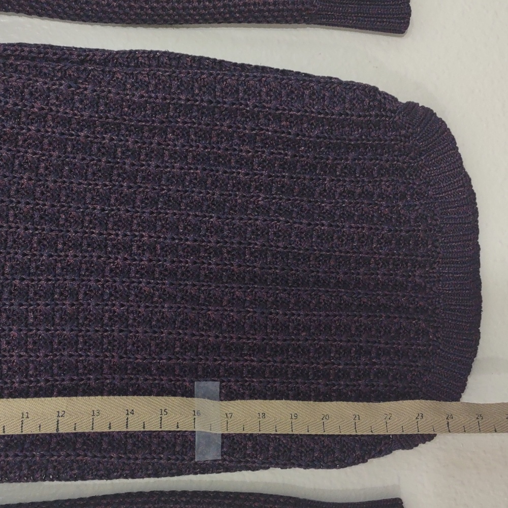 SLIGHTLY USED CALVIN KLEIN JEANS KNIT PURPLE SWEATER SIZE SMALL - Picture 5 of 10